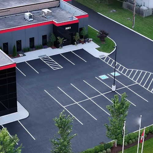 خط کشی پارکینگ عمومی